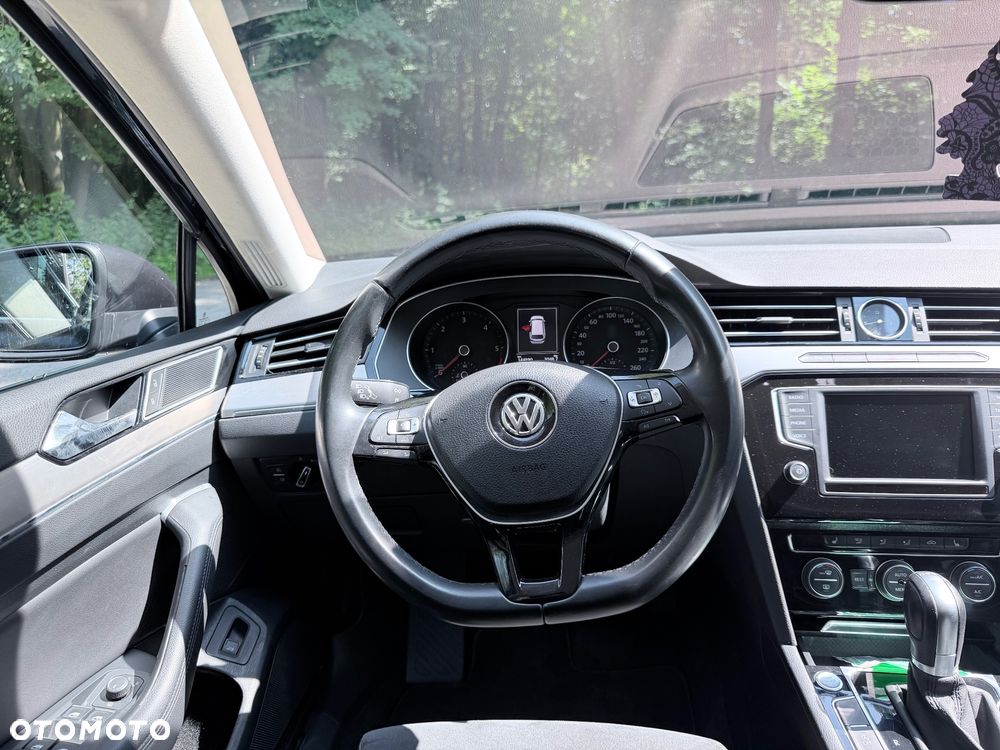 Volkswagen Passat 2.0 TDI BMT Highline DSG - 24