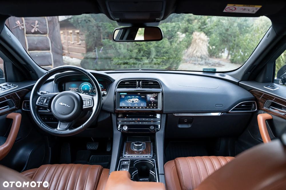 Jaguar F-Pace 3.0 V6 AWD Prestige - 32