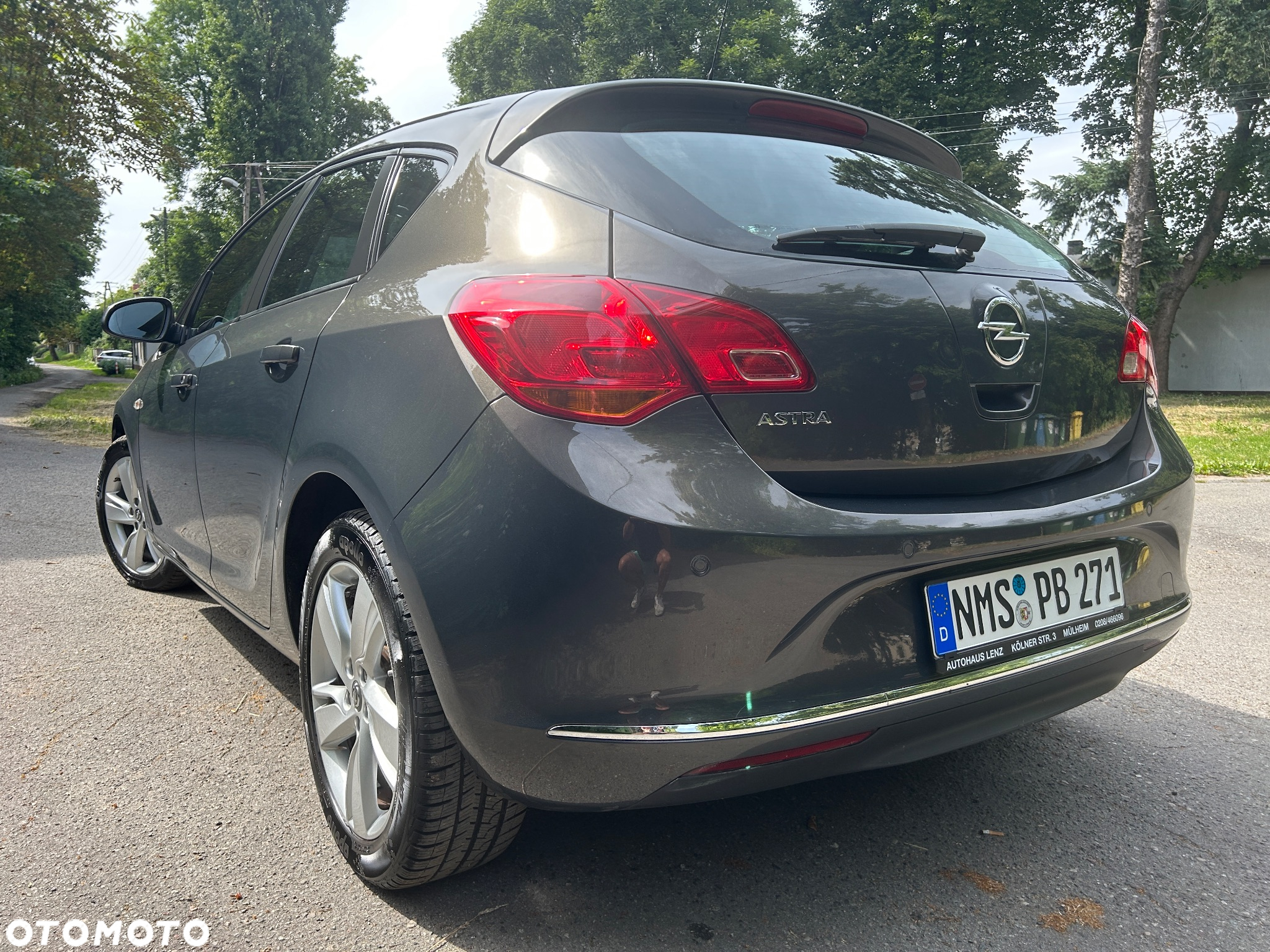 Opel Astra 1.6 Exklusiv - 11