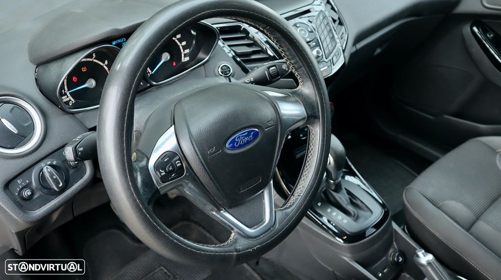 Ford Fiesta 1.0 T EcoBoost Titanium PowerShift - 16
