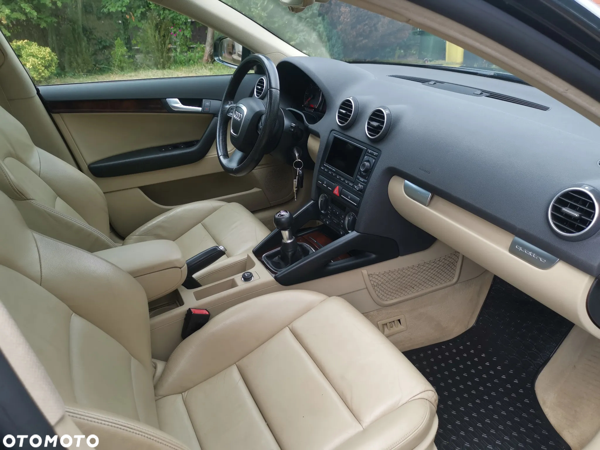 Audi A3 2.0 TDI Sportback DPF quattro Attraction - 8