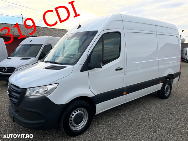 Mercedes-Benz Sprinter 319