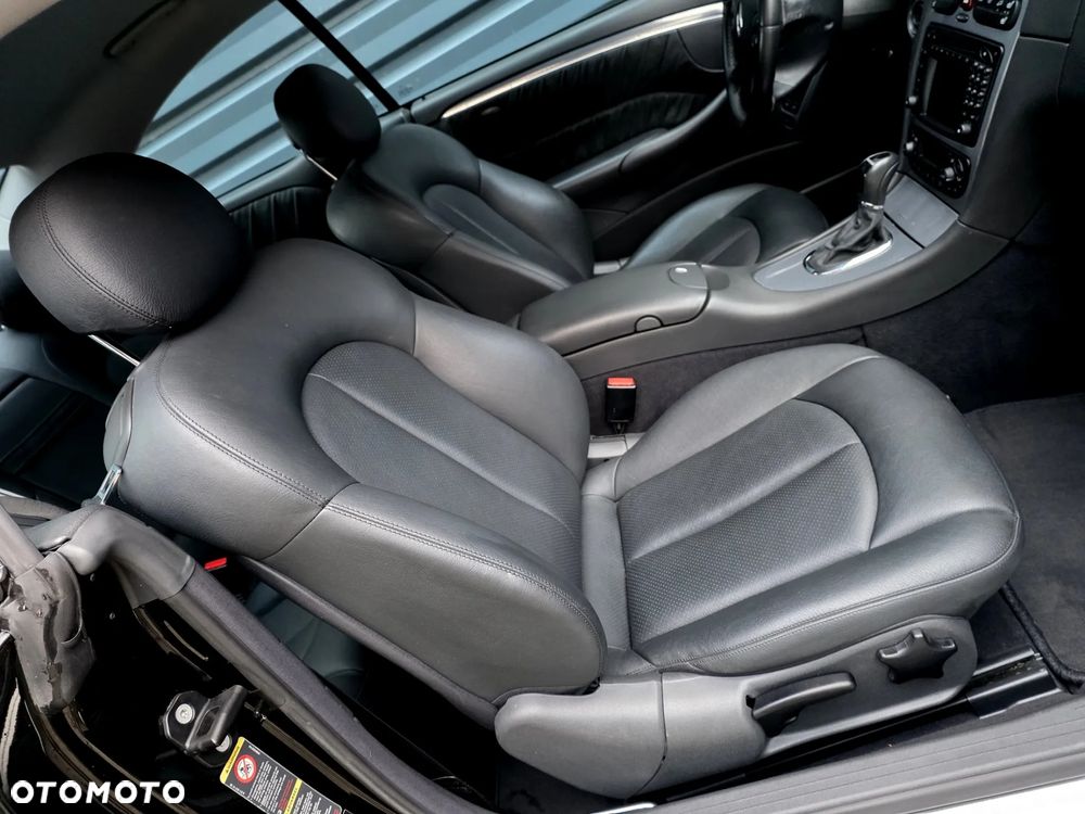 Mercedes-Benz CLK - 8