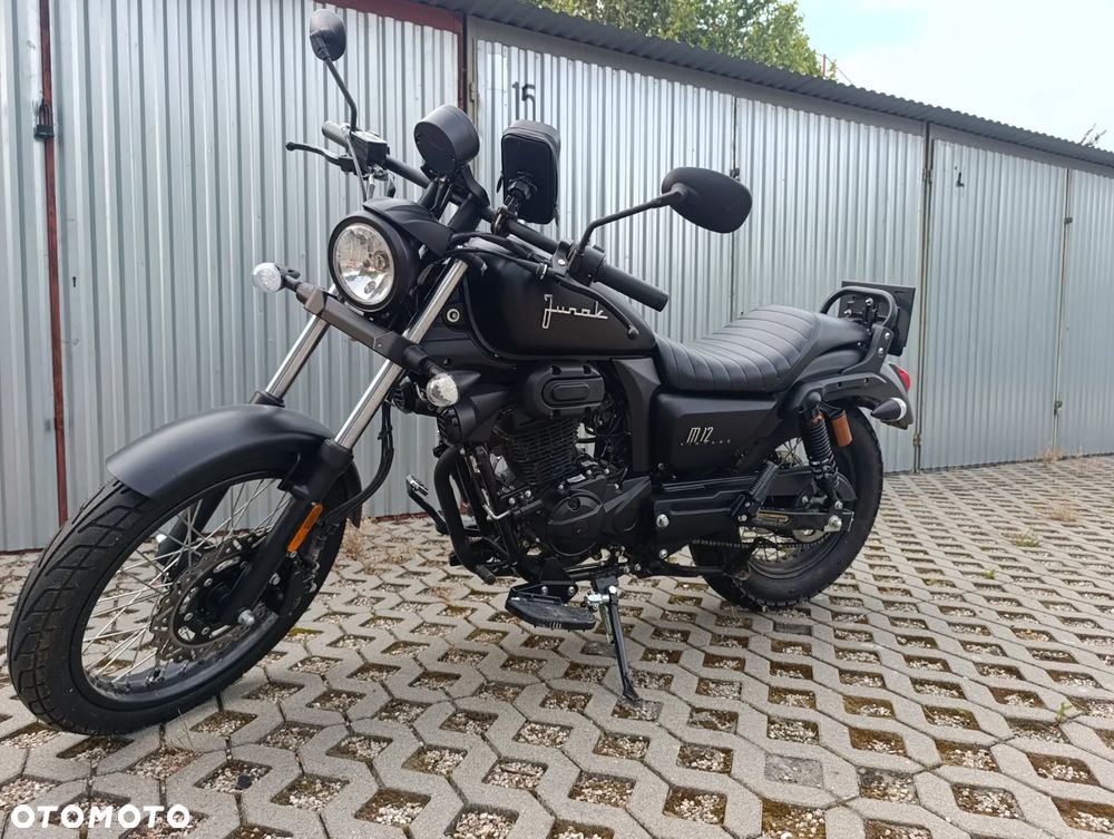 Junak M12 - 1