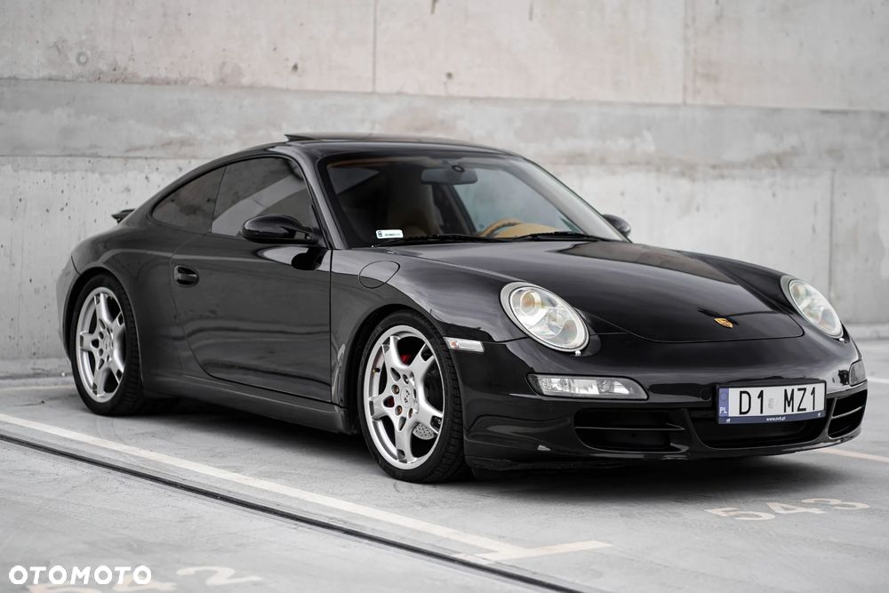 Porsche 911 Carrera - 3