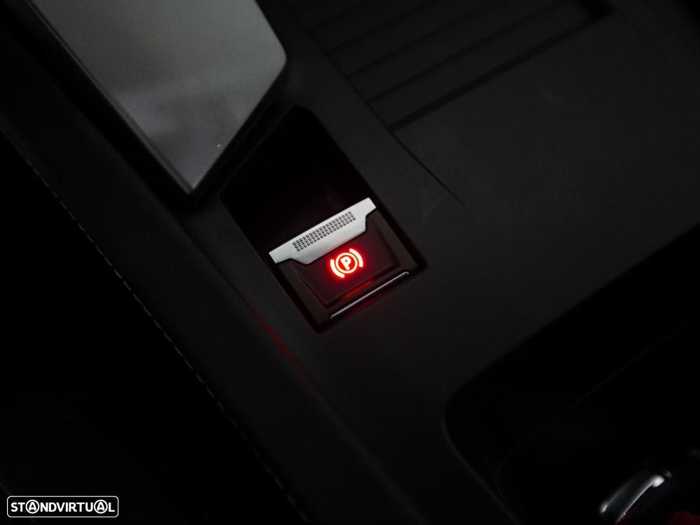 Peugeot 408 1.6 Hybrid GT e-EAT8 - 22