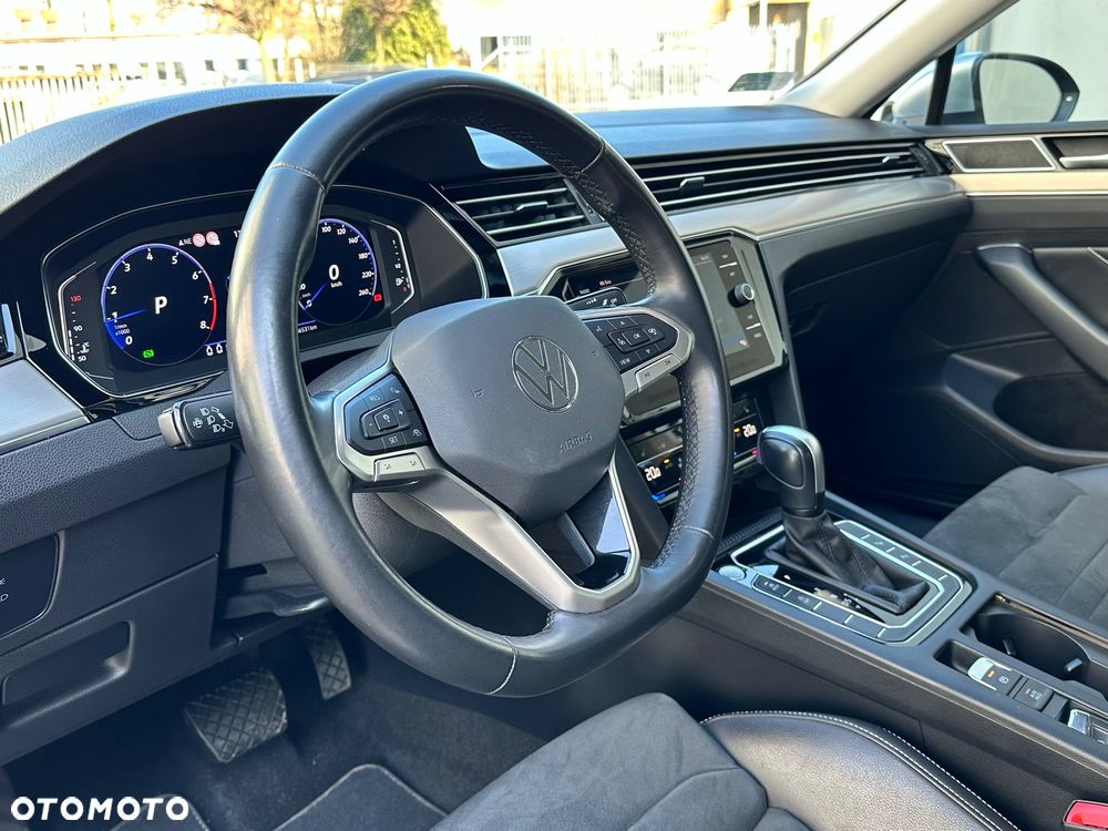 Volkswagen Passat 1.5 TSI EVO Elegance DSG - 12