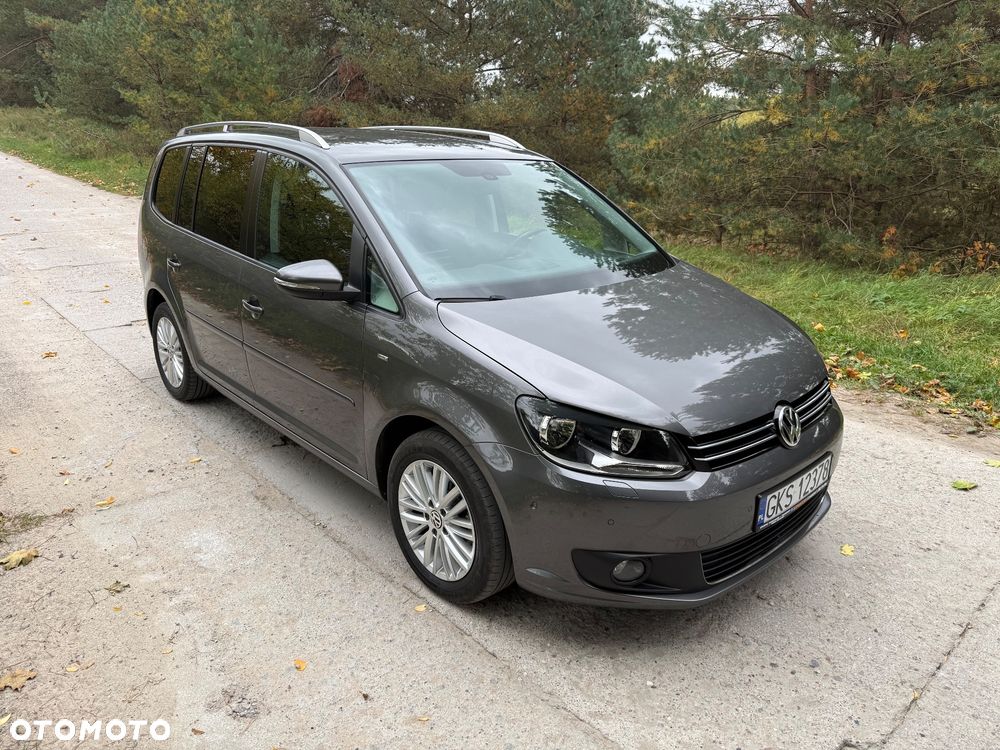 Volkswagen Touran - 12