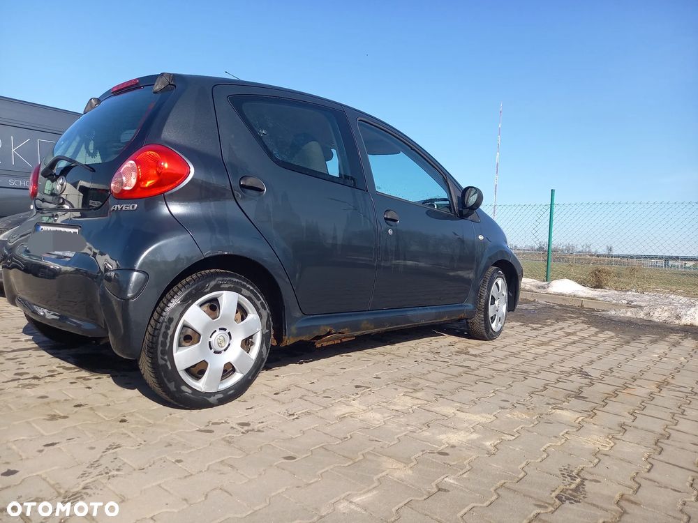 Toyota Aygo 1.0 VVT-i Terra - 2