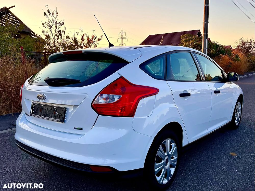 Ford Focus 2014 photo 4