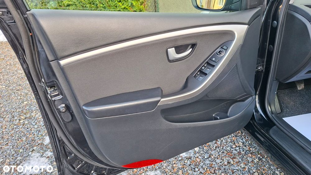 Hyundai i30 i30cw 1.4 Fifa World Cup Edition - 20