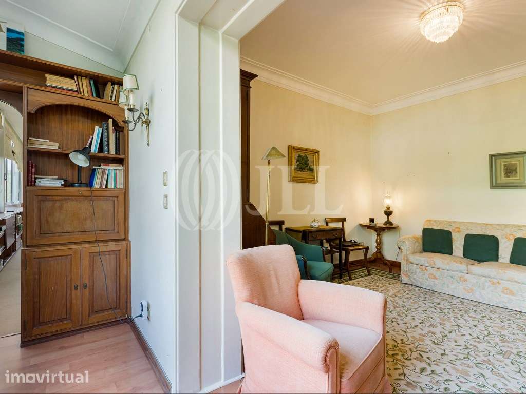 Apartamento T4 com varanda e estacionamento, em Lisboa - Grande imagem: 4/28