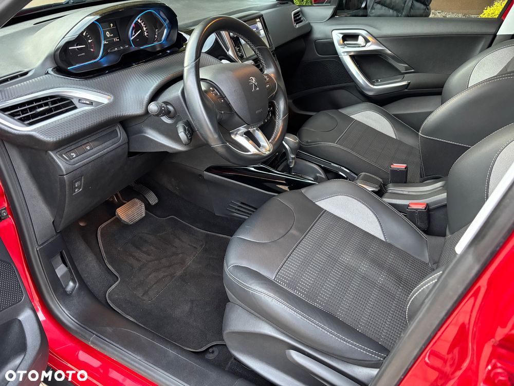 Peugeot 2008 PureTech 110 Stop&Start EAT6 Allure - 26