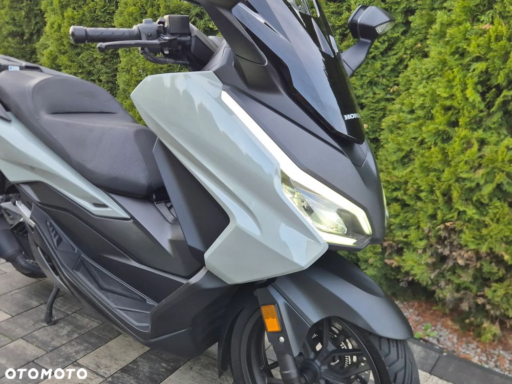Honda NSS - 17