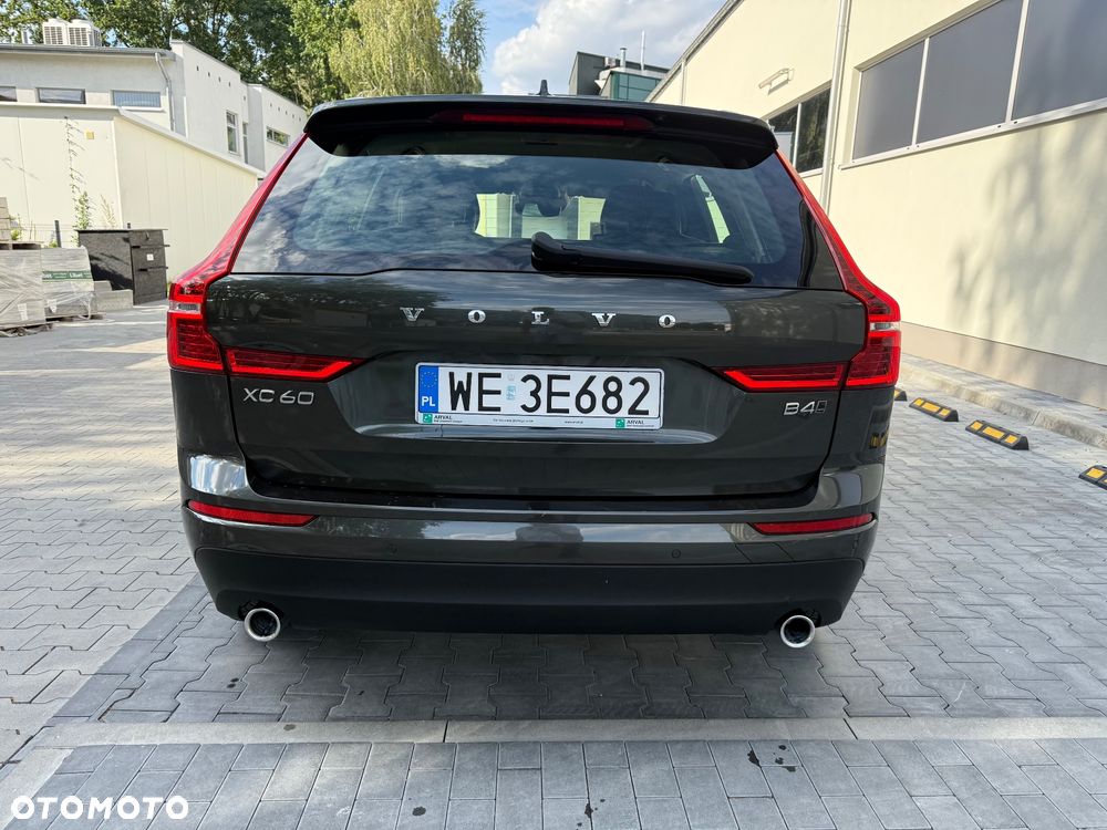 Volvo XC 60 D4 SCR Momentum - 11