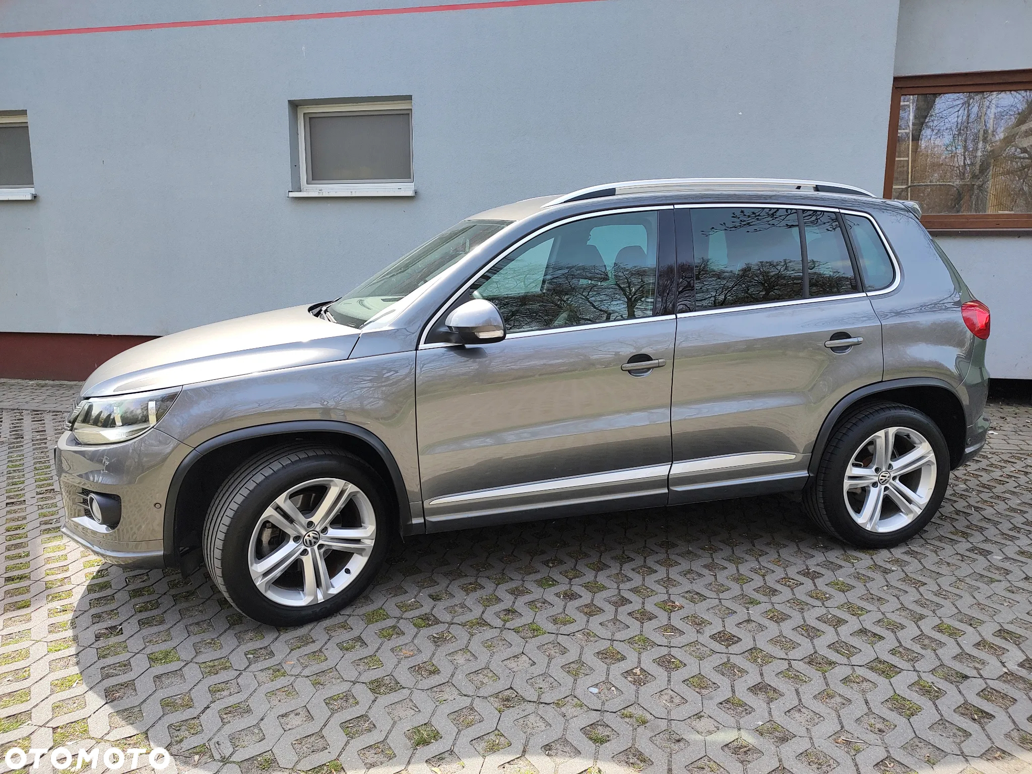 Volkswagen Tiguan - 4