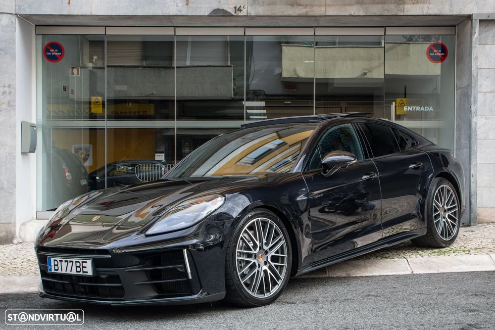 Porsche Panamera 4 E-Hybrid - 1