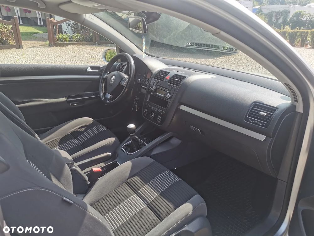 Volkswagen Golf 1.9 TDI United - 8