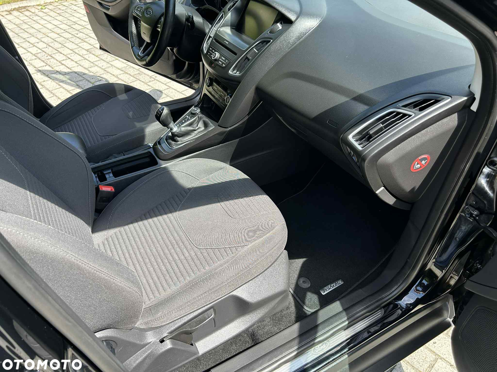 Ford Focus 1.0 EcoBoost Active Business - 21