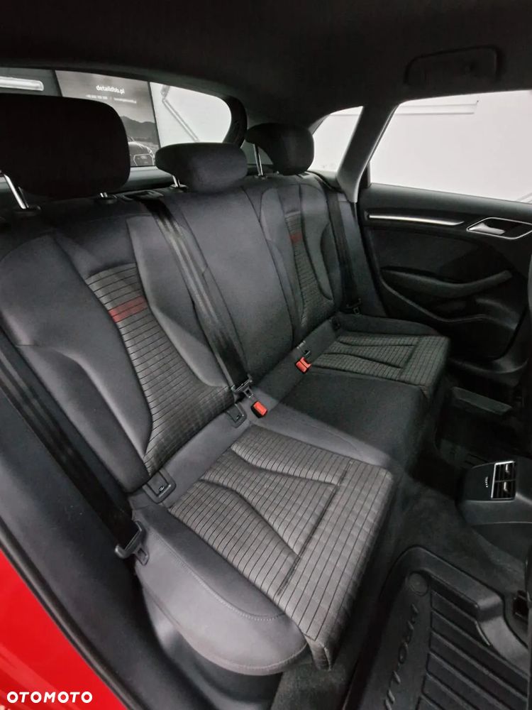 Audi A3 Sportback - 33