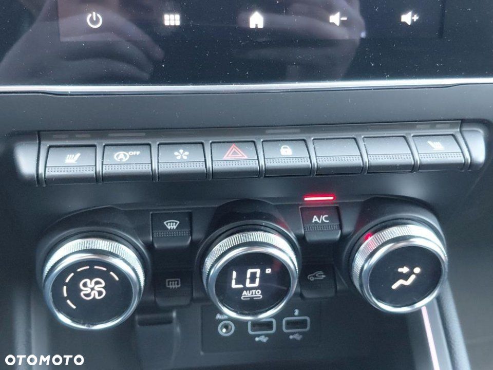 Renault Clio - 25