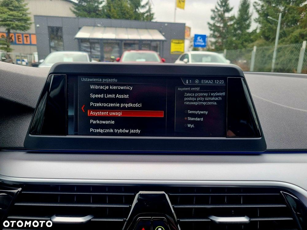 BMW Seria 5 520d Sport Line - 26