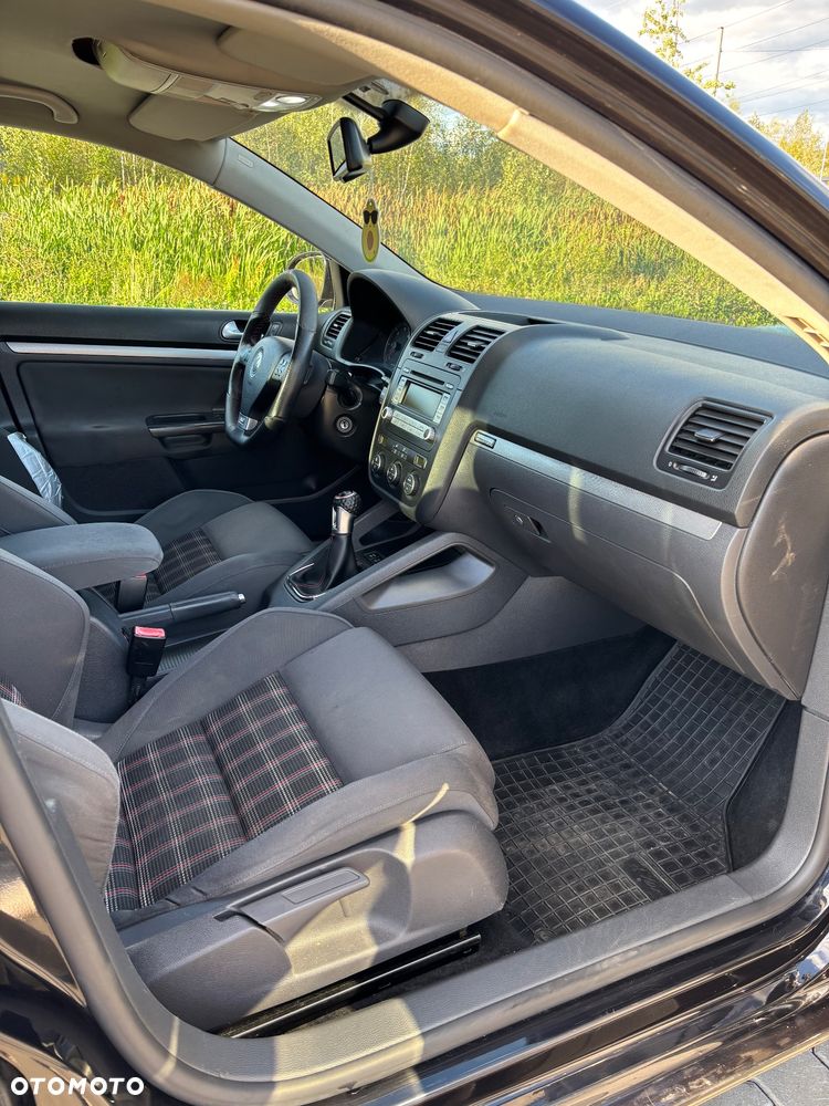 Volkswagen Jetta 1.9 TDI Comfortline - 13