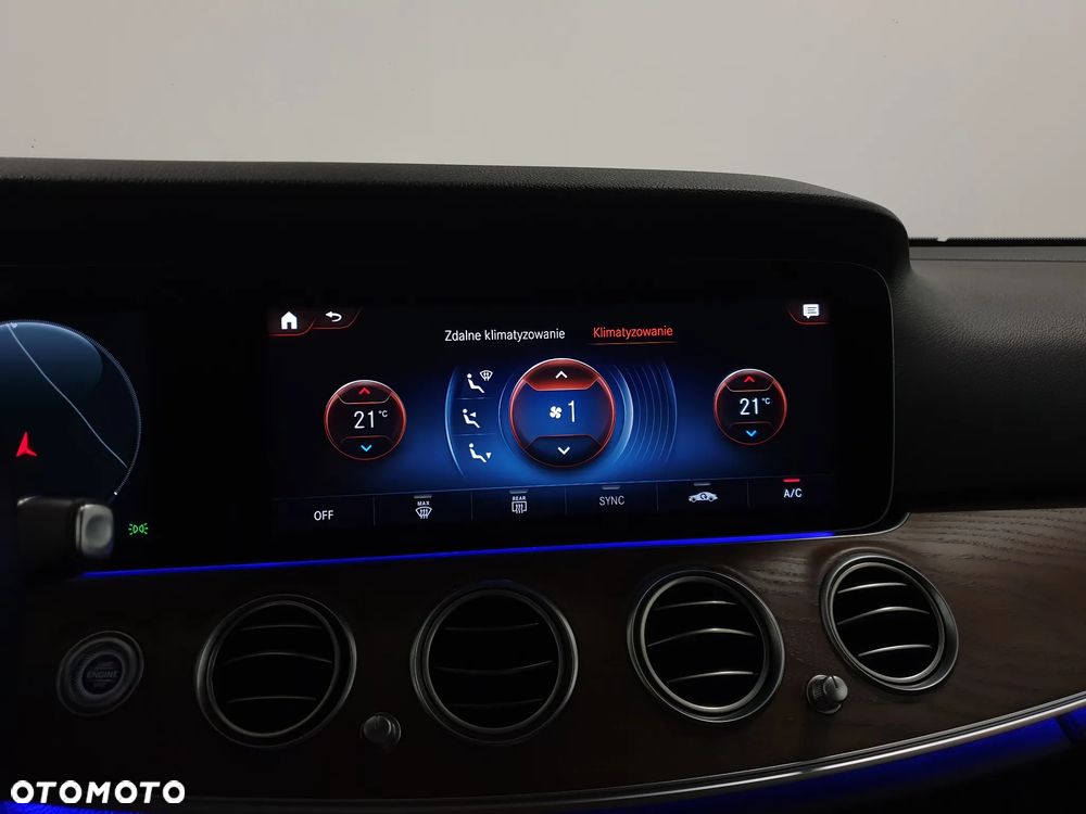 Mercedes-Benz Klasa E 300 de 4Matic 9G-TRONIC AMG Line - 20