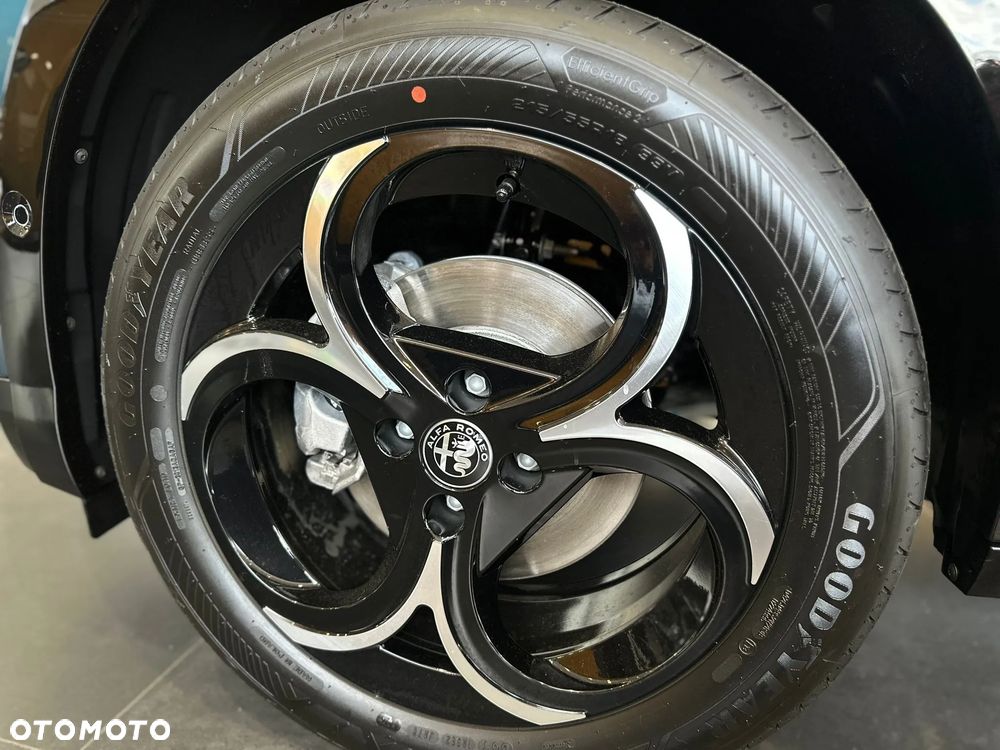 Alfa Romeo Junior 1.2 mHEV Ti eDCT - 5