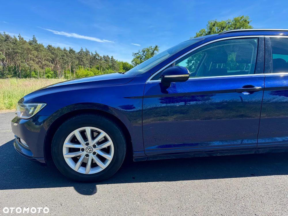 Volkswagen Passat - 10