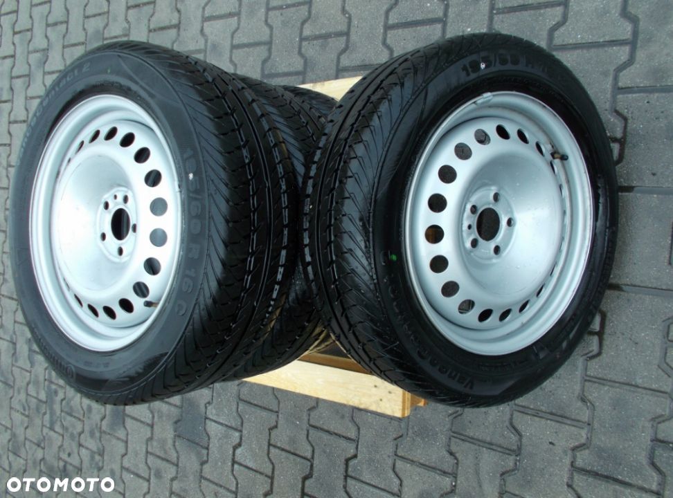 Koła z felgami Fiat Doblo 6J x 16h2 16 cali 195/60 - 1
