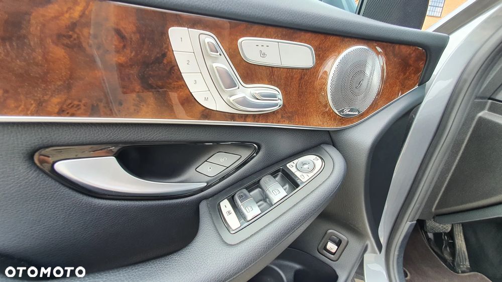 Mercedes-Benz GLC 300 4Matic 9G-TRONIC - 16