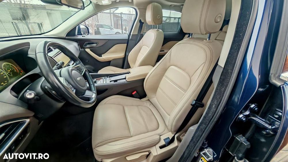 Jaguar F-Pace - 7