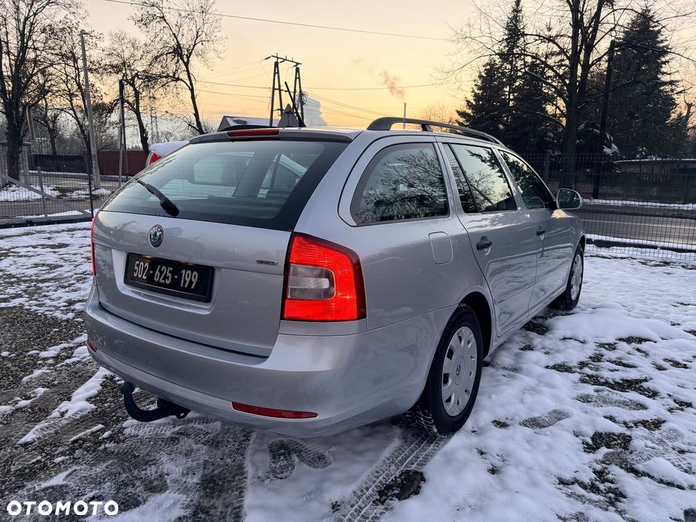 Skoda Octavia 1.6 TDI DPF Ambiente - 14