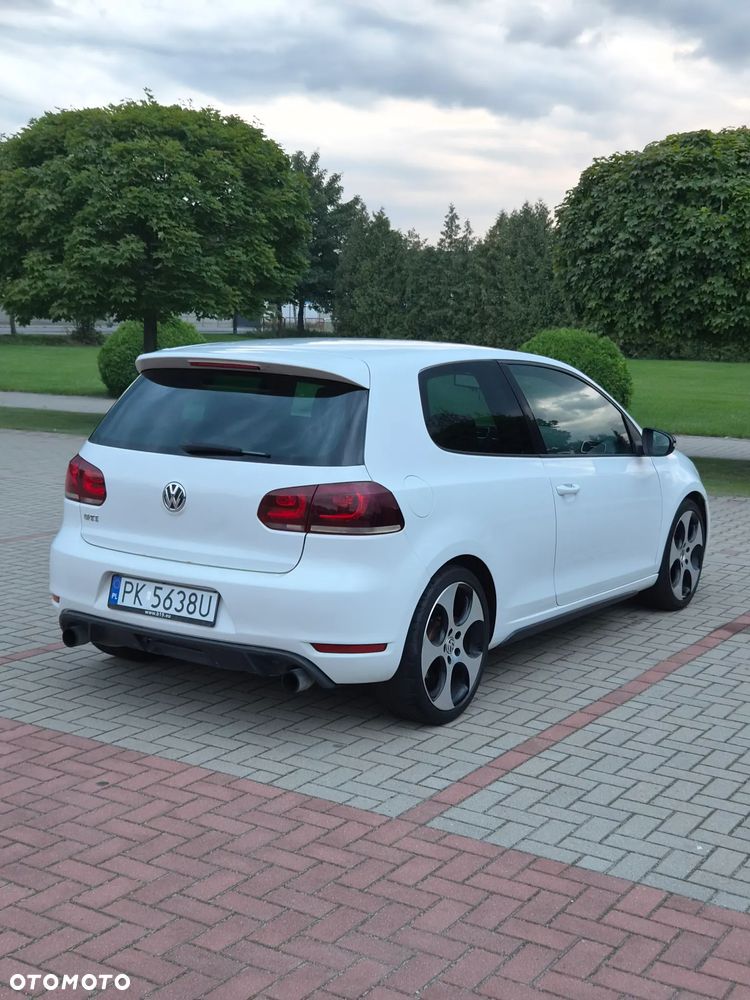 Volkswagen Golf 2.0 TSI GTI - 6