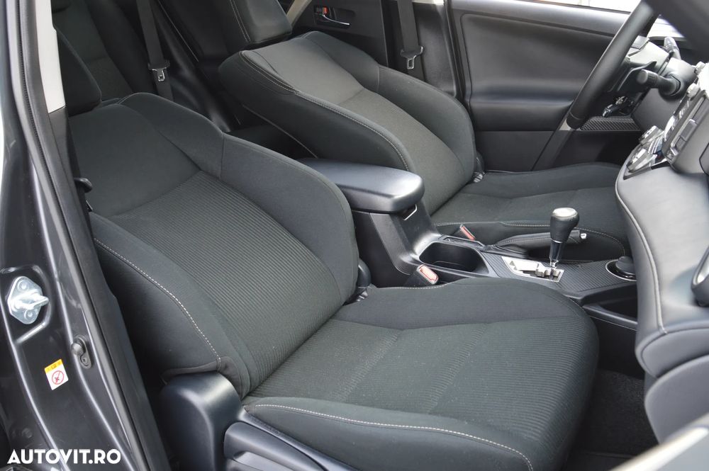 Toyota RAV4 2.2 D-4D 4x4 Automatik Edition - 13