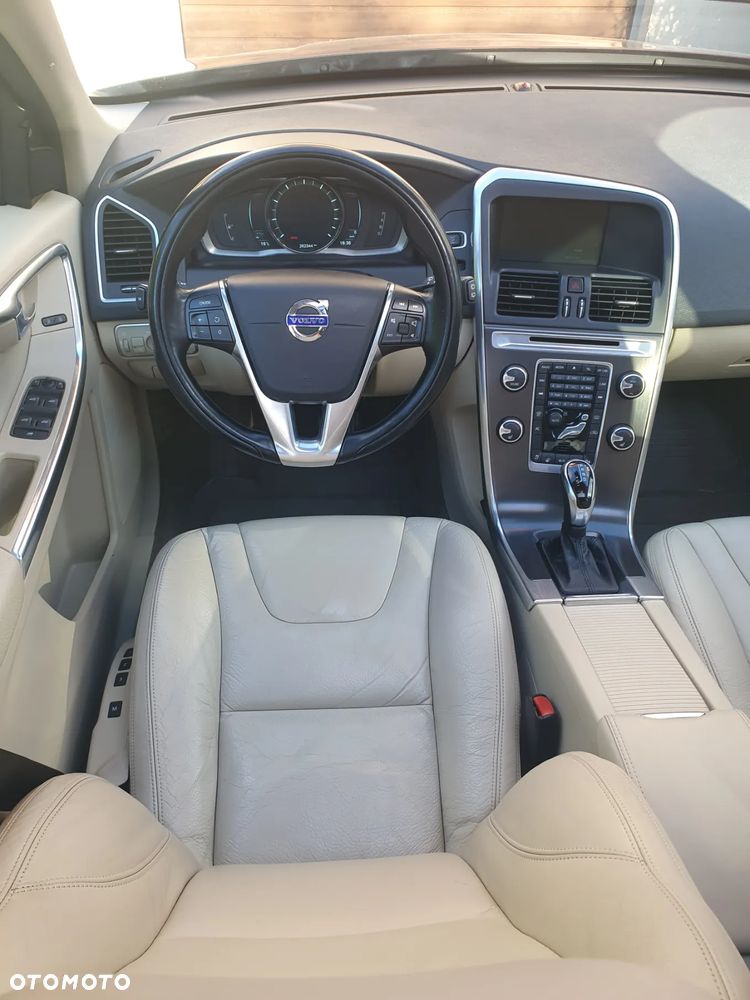 Volvo XC 60 3.2 AWD Summum - 10