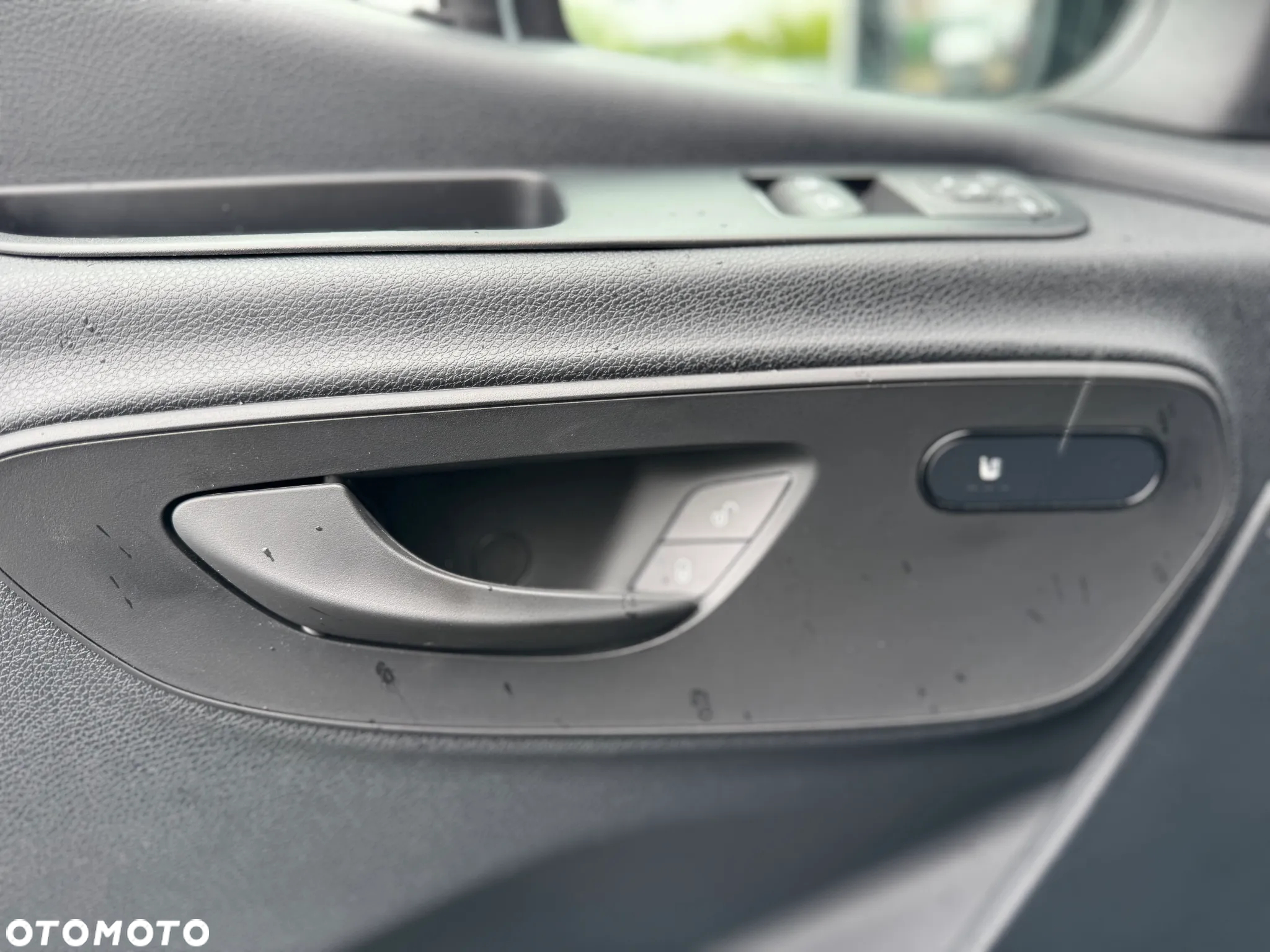 Mercedes-Benz Sprinter - 10