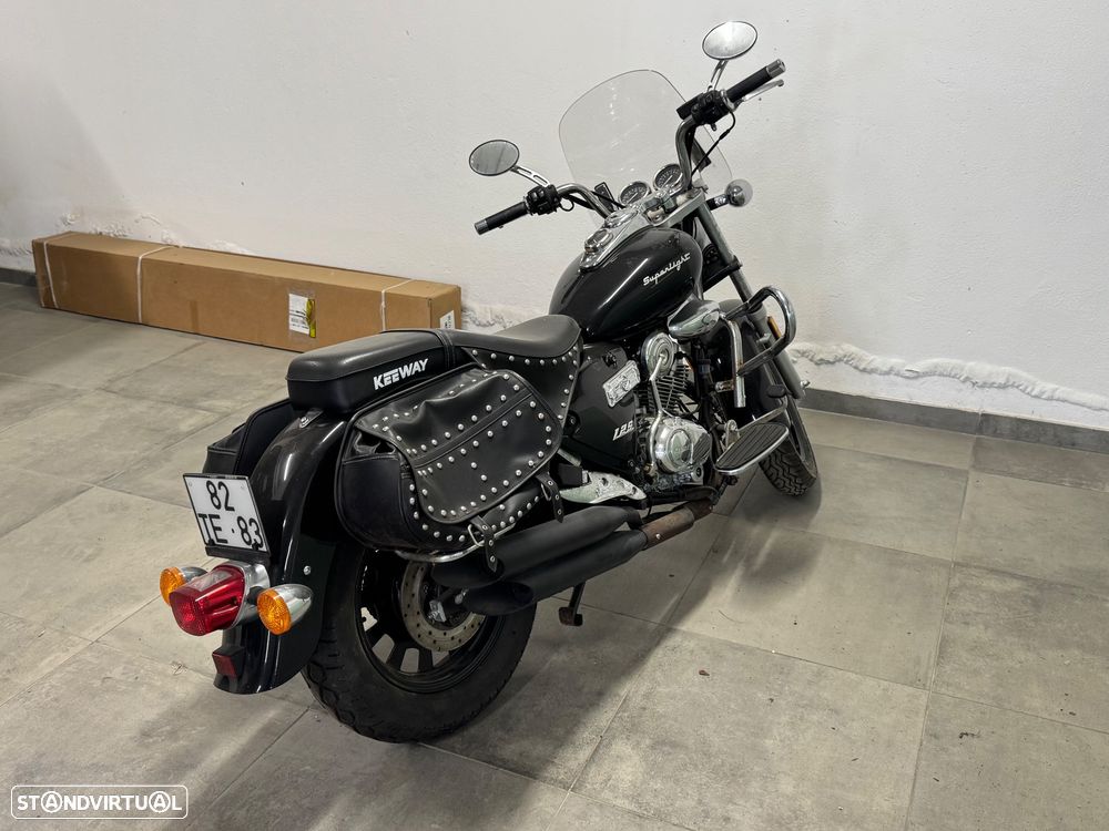 Keeway Superlight 125 - 14