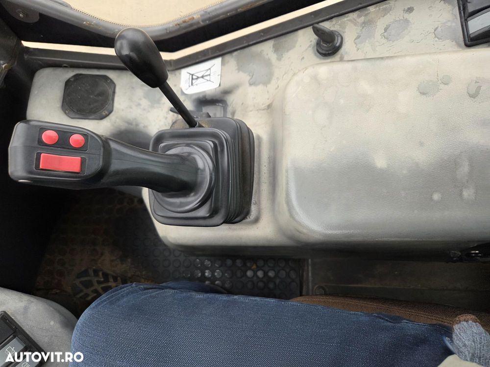 Hitachi ZW75, 2020, 1.915h, ridica 2,4t la 3,2m, CUPA 4x1 MULTIFUNTIONALA 1mc, cupa noua 1mc, furci, cupla rapida, aer conditiona, motor Deutz 75CP euro 6, Garda sol inalta 32cm, produs in Germania, STARE FOARTE BUNA, posibil leasing 4 ani-PROMOTIE 37.900eur - 6