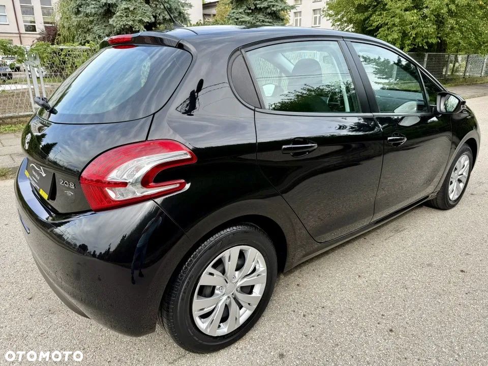 Peugeot 208 1.2 PureTech Allure - 6