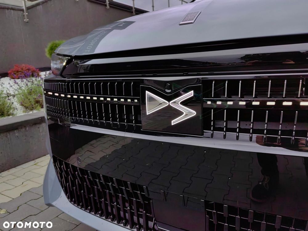 DS Automobiles DS 4 1.2 mHEV Étoile Alcantara eDCS6 - 8