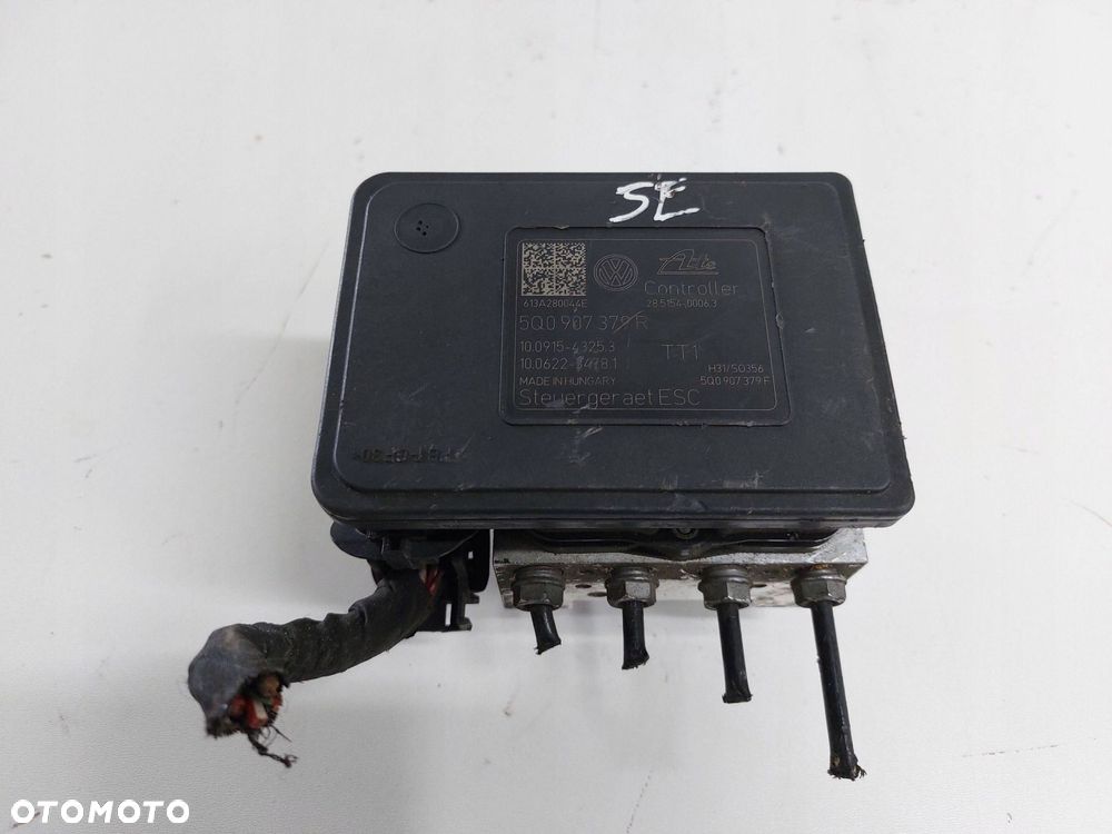 skoda octavia iii golf vii audi a3 8v sterownik pompa abs 5q0907379r - 1