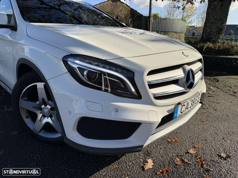 Mercedes-Benz GLA 180 d 7G-DCT AMG Line - 2