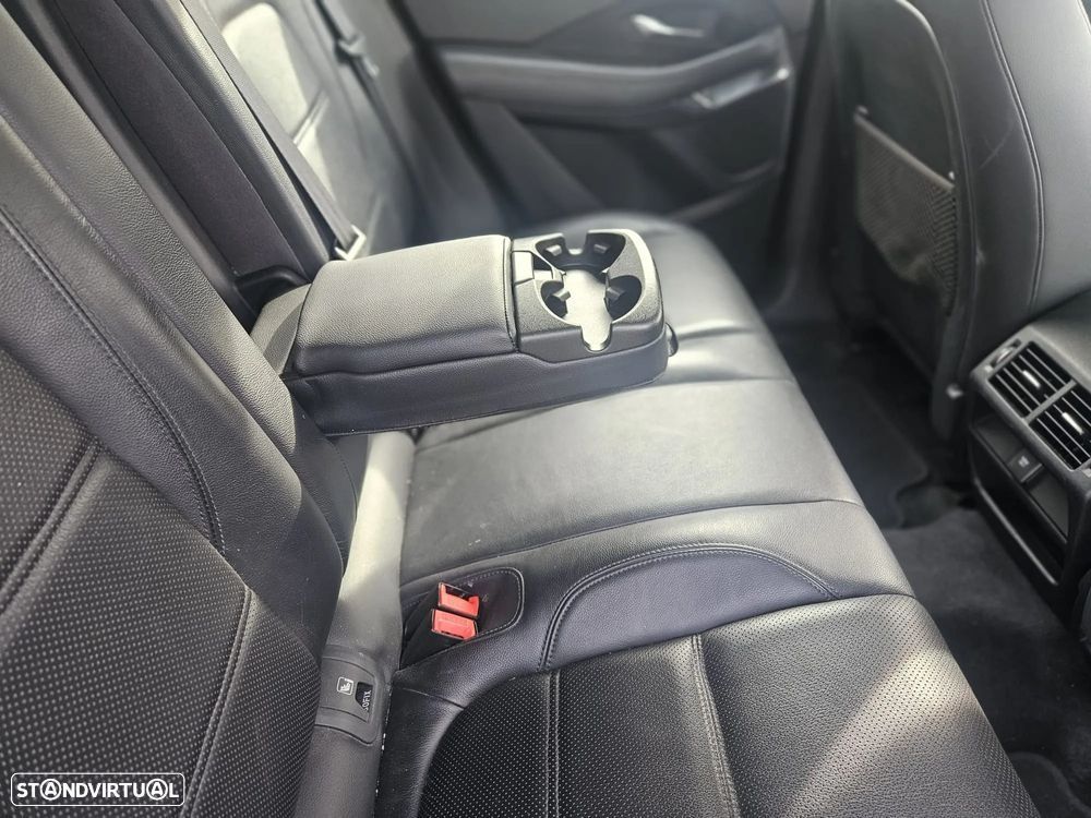Jaguar E-Pace 2.0 i4D S - 19