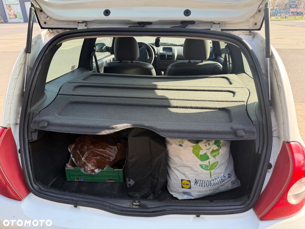 Renault Clio 1.5 dCi Campus - 13