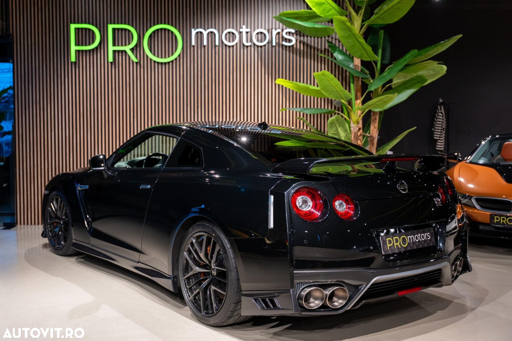 Nissan GT-R - 3