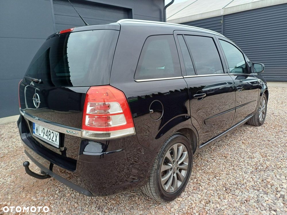 Opel Zafira 1.6 Selection 110 Jahre - 12