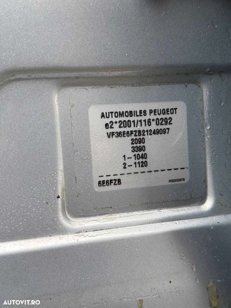 Peugeot 407 SW 115 - 13