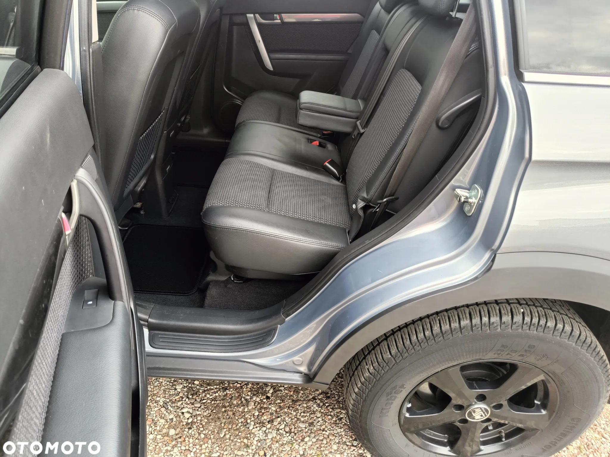 Chevrolet Captiva 2.4 4WD 7 Sitzer LT - 19